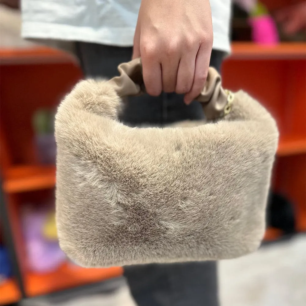 AG Collective Fashionable Fluffy Women's Handbag