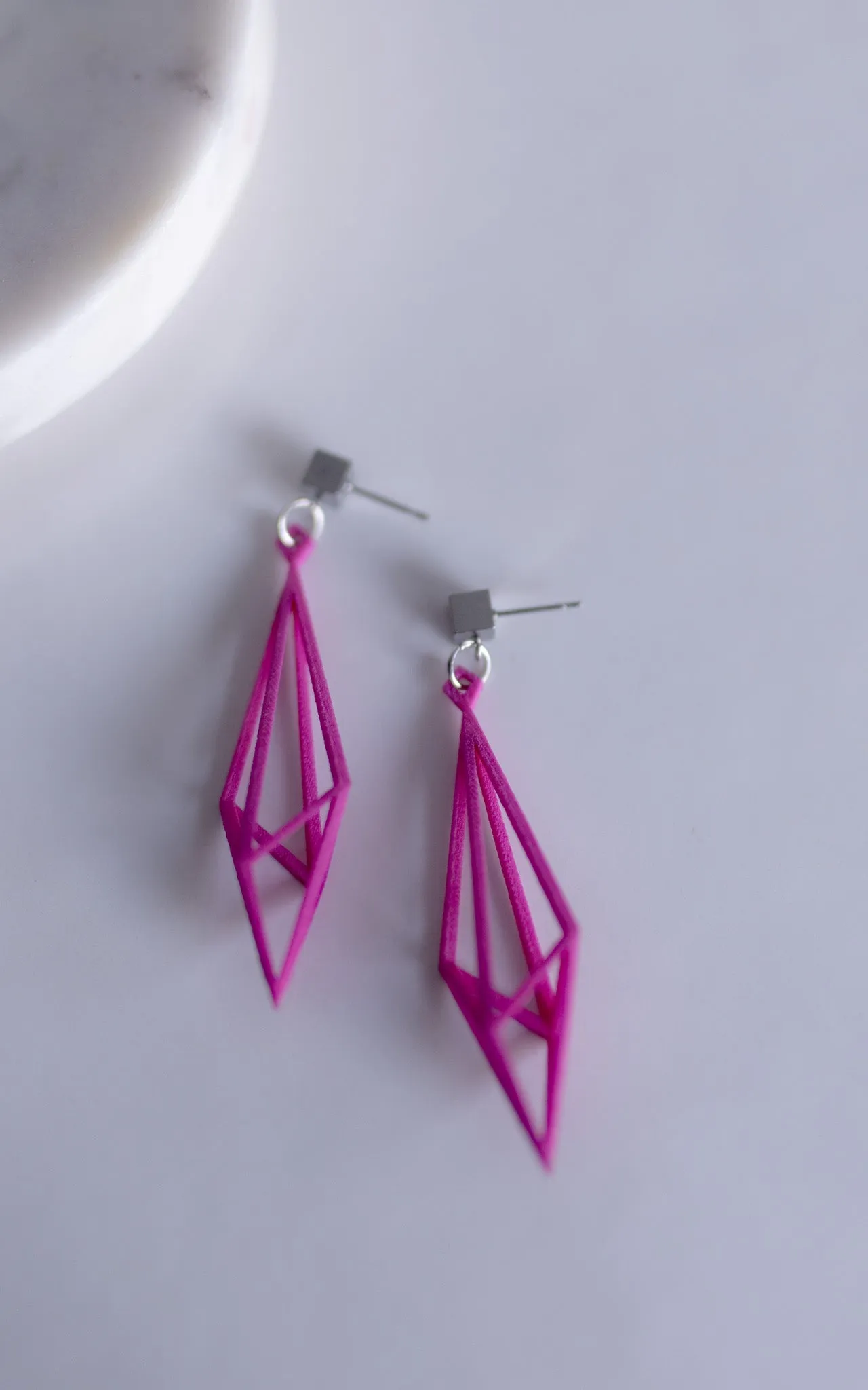 Boucles d'oreilles géométriques et CUBE I GEO