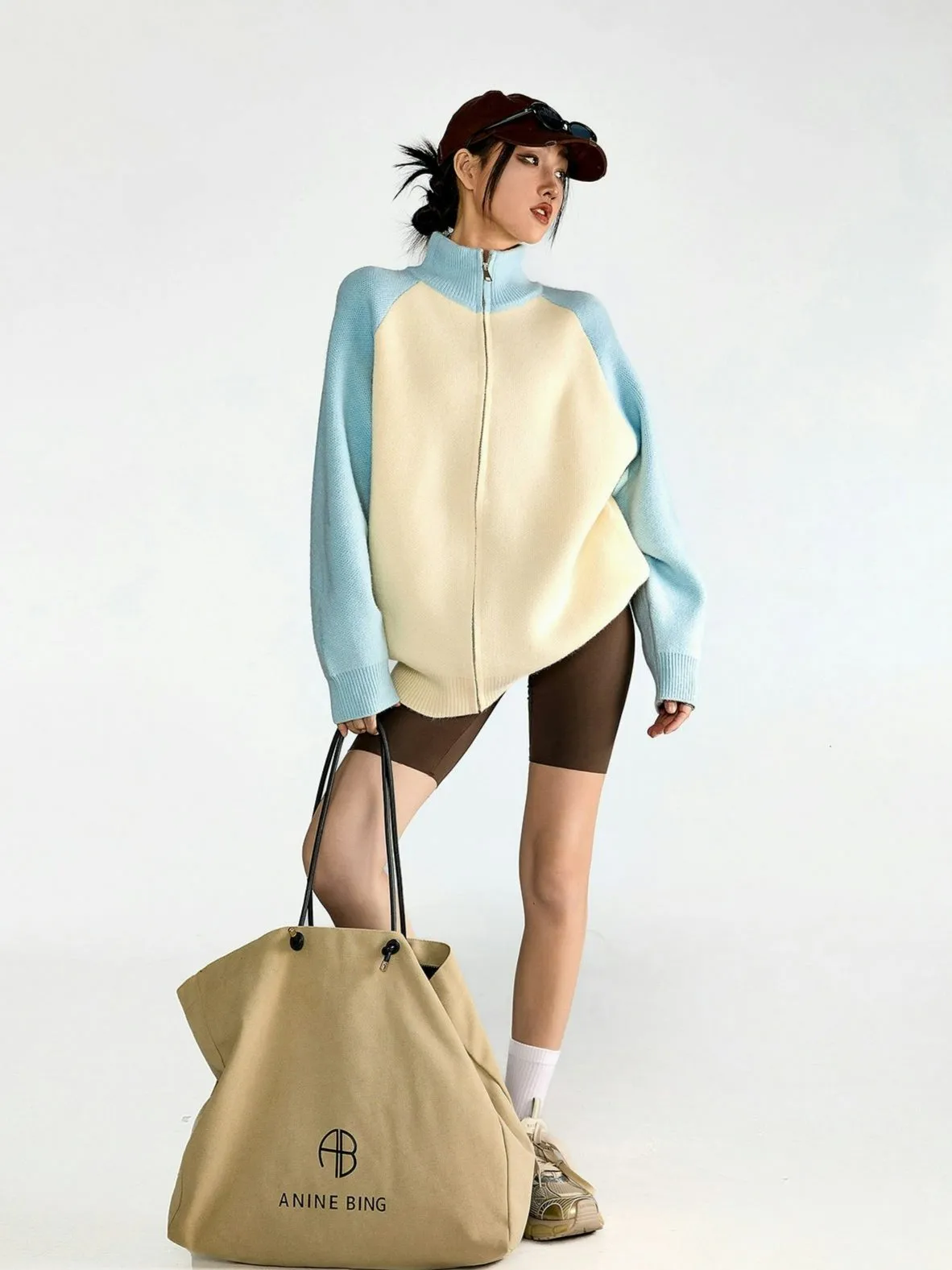 Color Block Zip-up Turtleneck Jacket