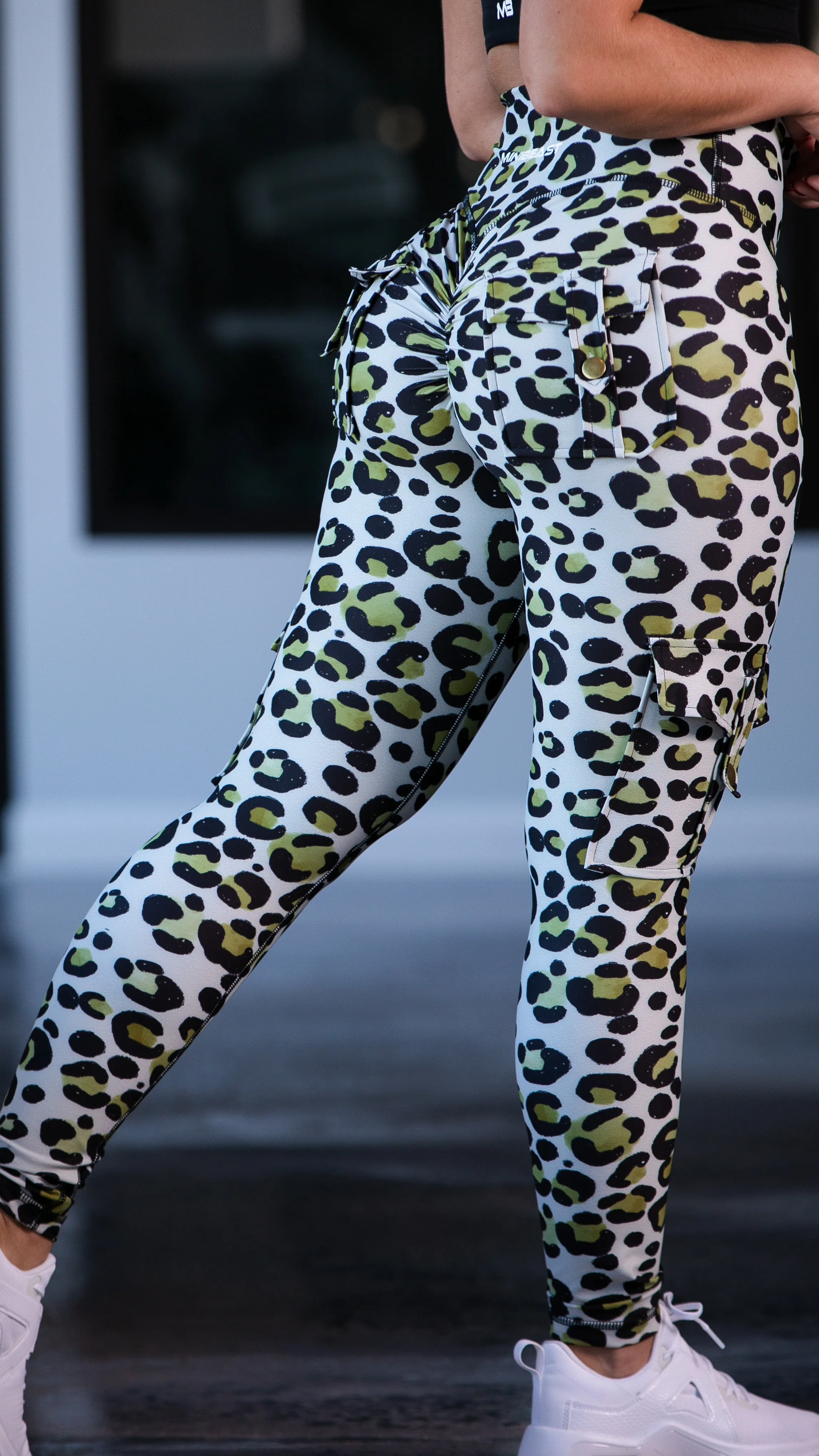 Curve Cargo Leggings