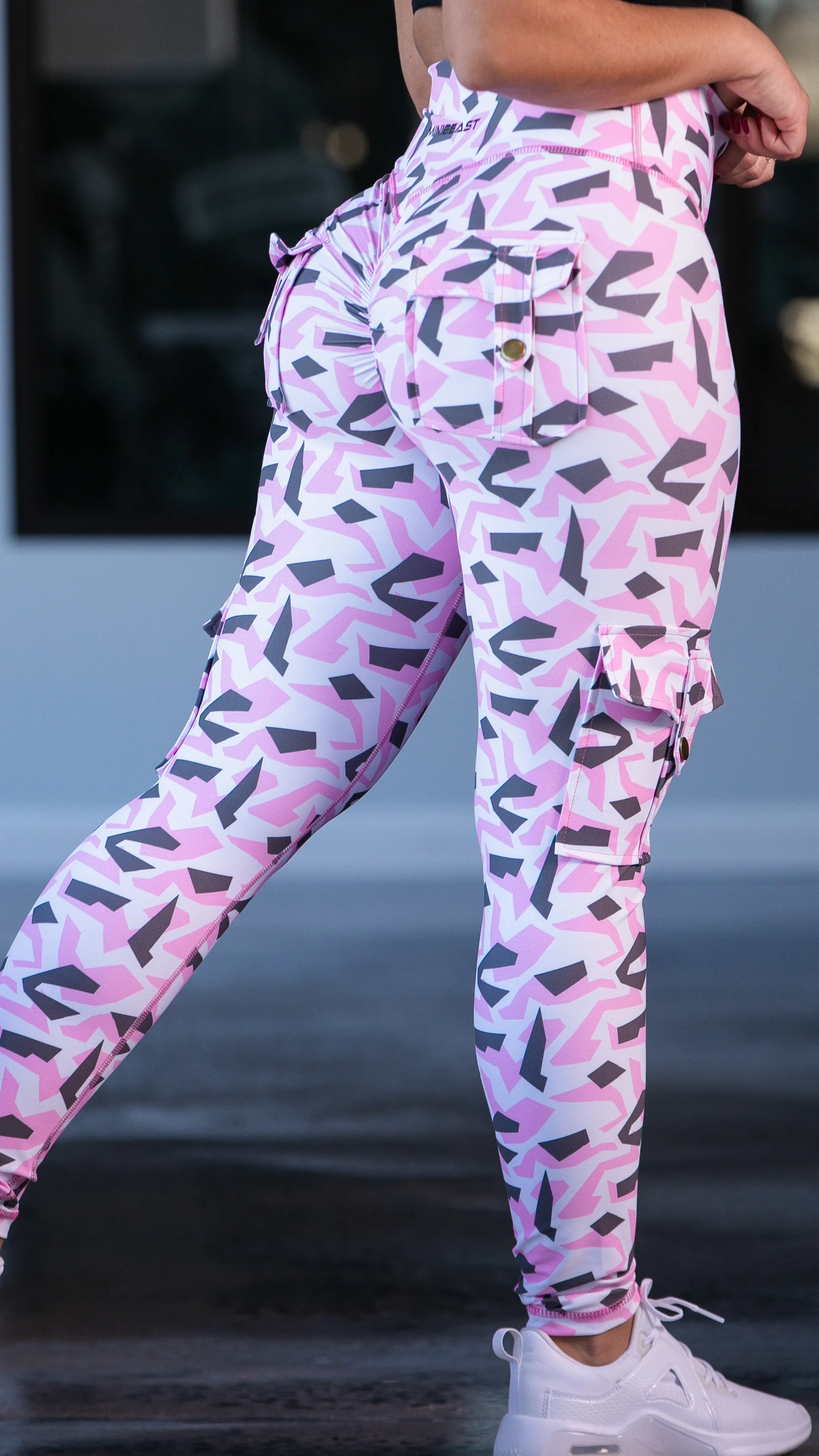 Curve Cargo Leggings