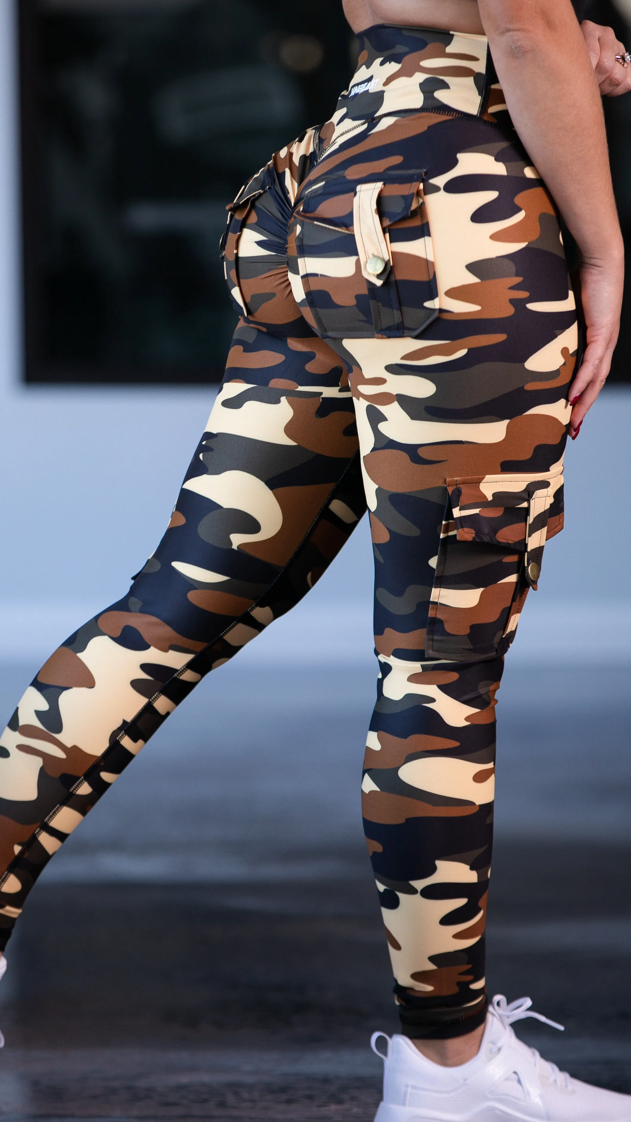 Curve Cargo Leggings