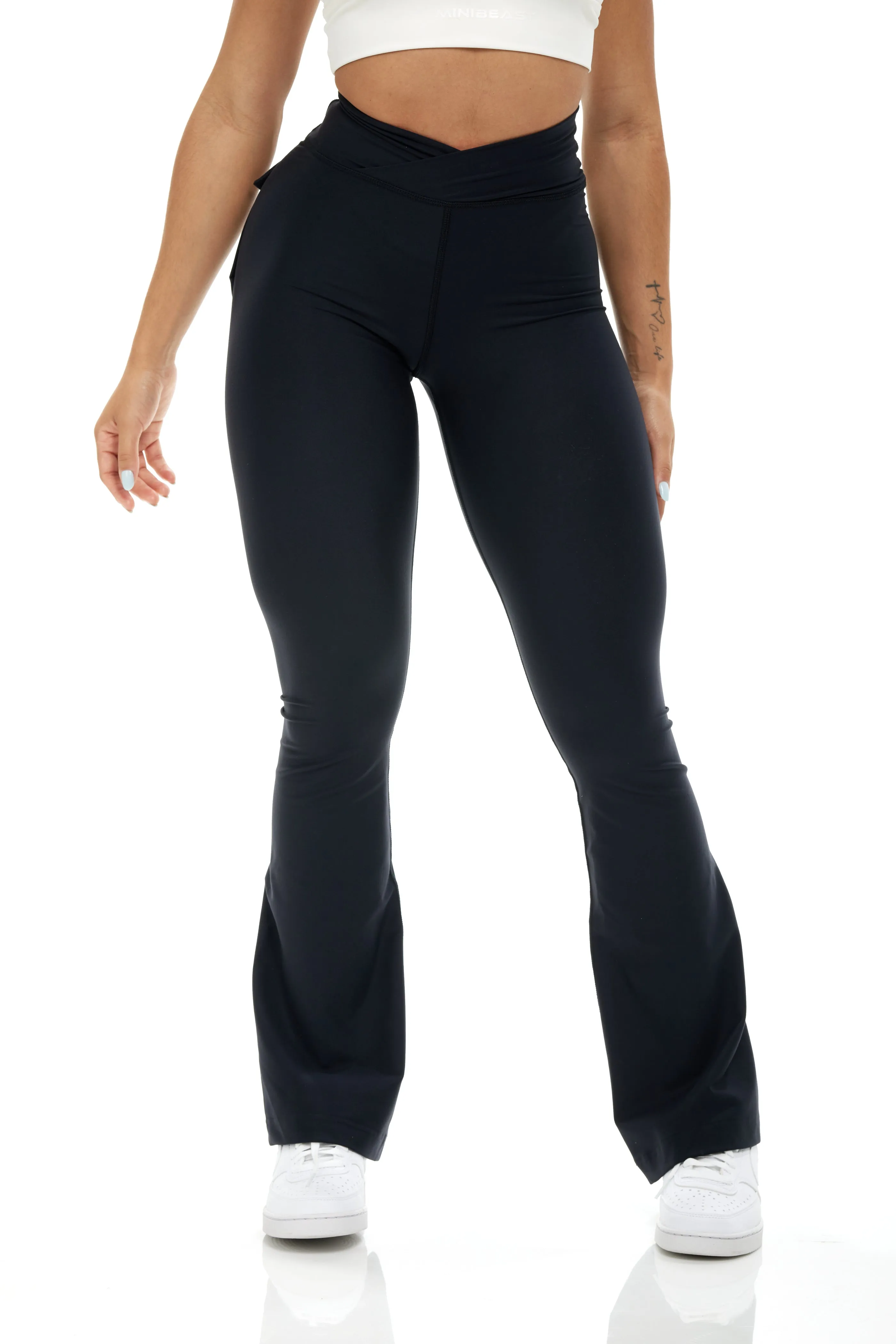 Curve-V Cargo Flare Leggings