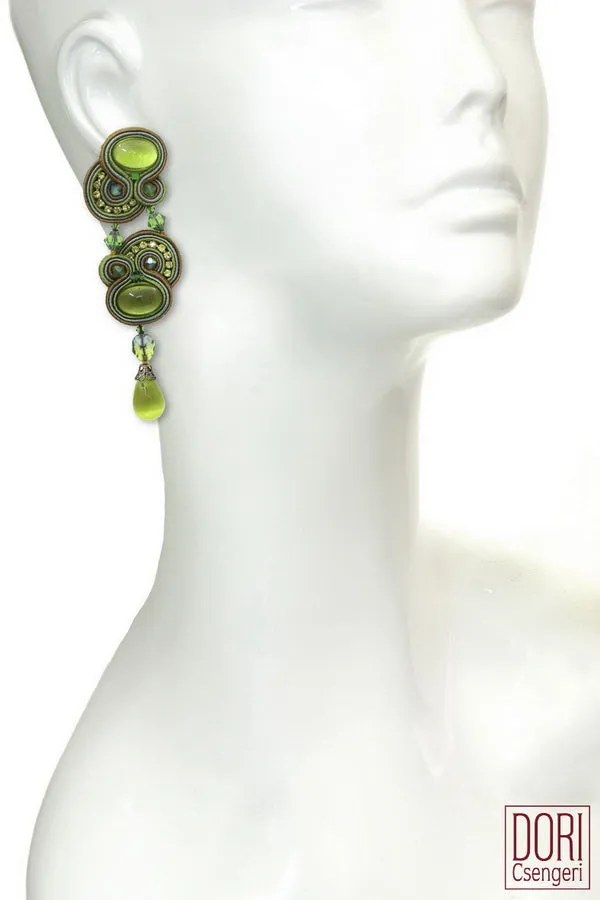 DoriGreen Striking Earrings