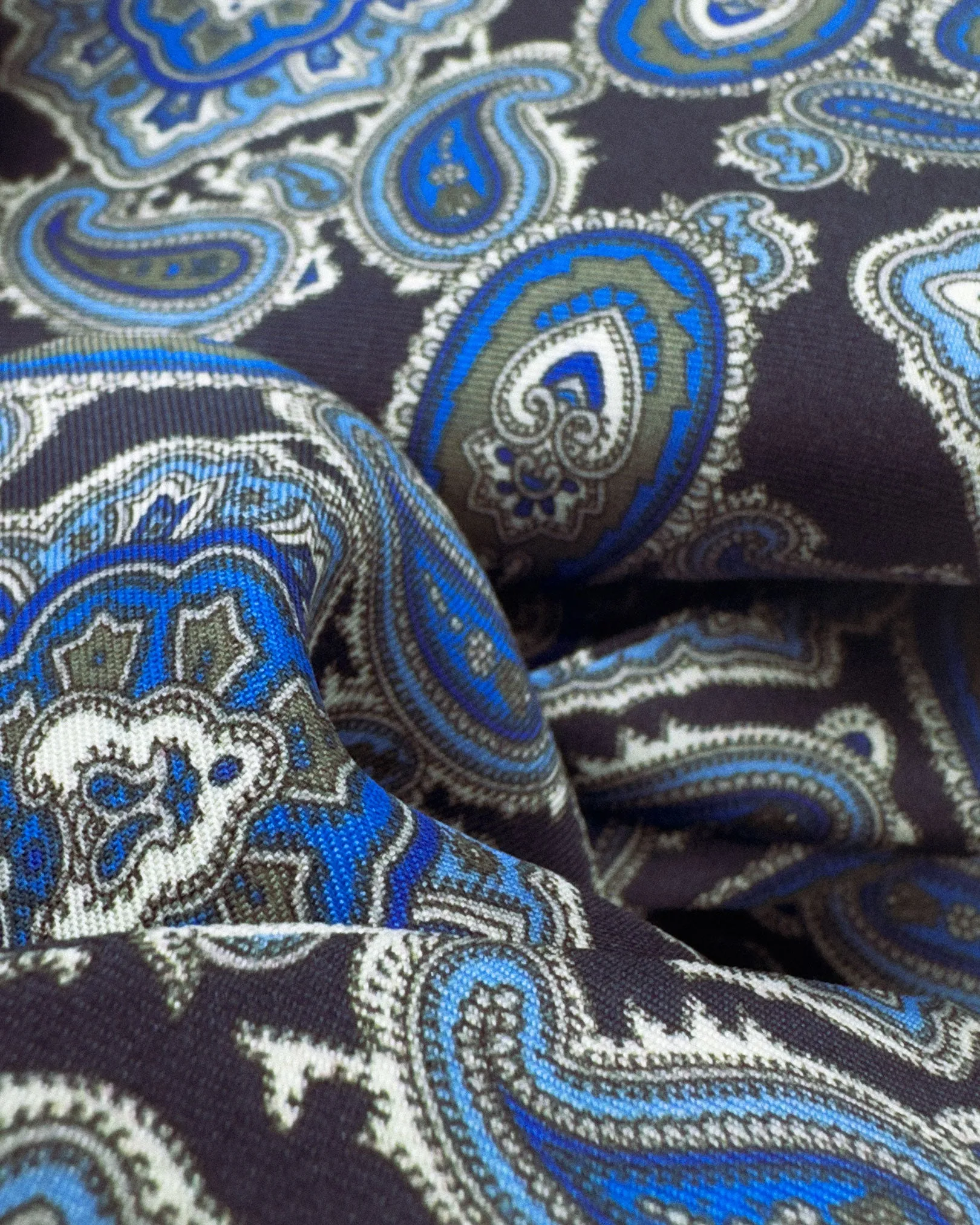 Men's Silk Paisley Scarf - The DeZon