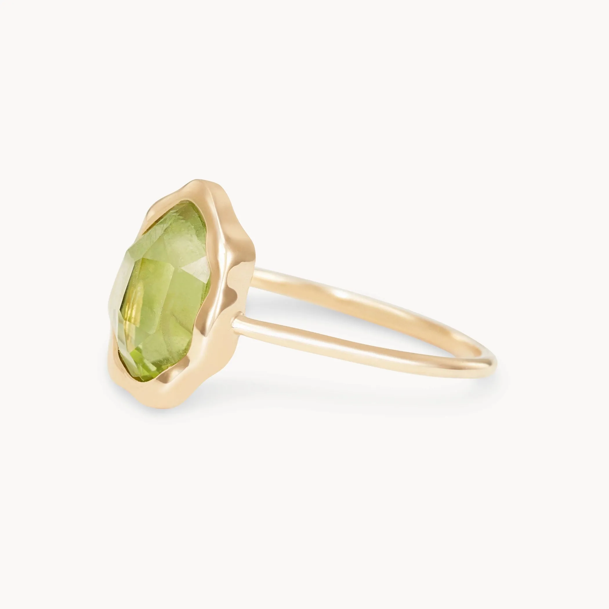 peridot mood ring - 14k yellow gold, peridot