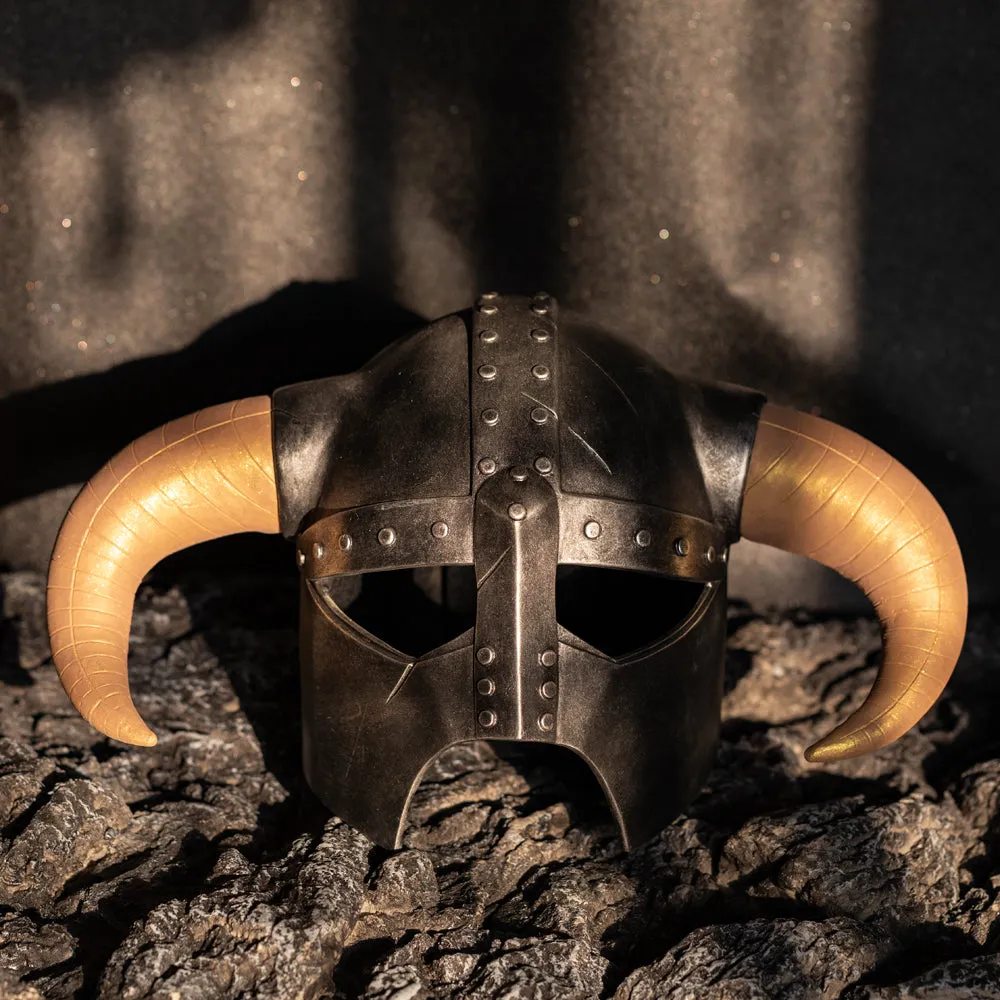 【Special deal】The Elder Scrolls V: Skyrim Dragonborn Dovahkiin Classic Helmet